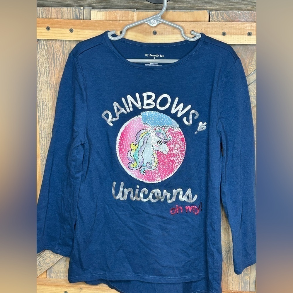 B005. Girls blue/ pink long sleeve tee with unicorn. Size 8